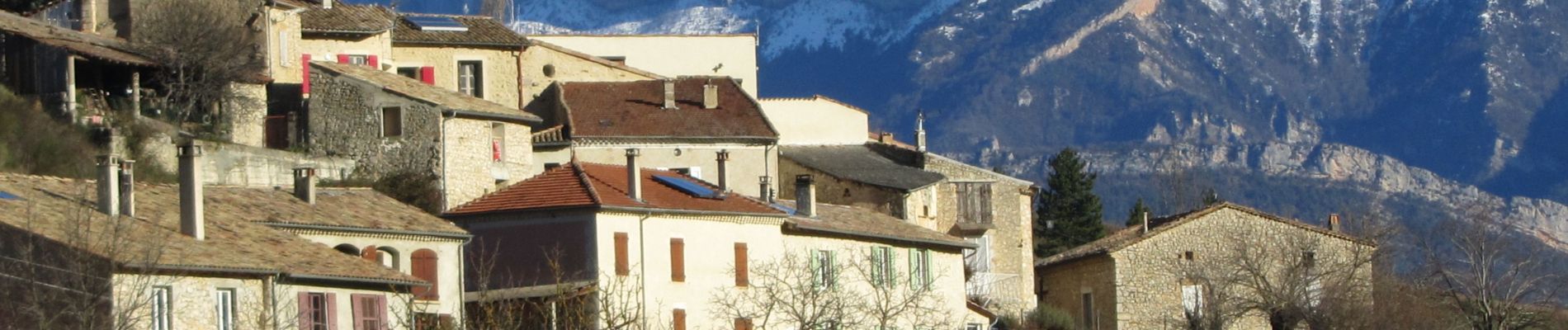 Randonnée Marche Montmaur-en-Diois - Forêt, lavandes et Vieux Village - Photo