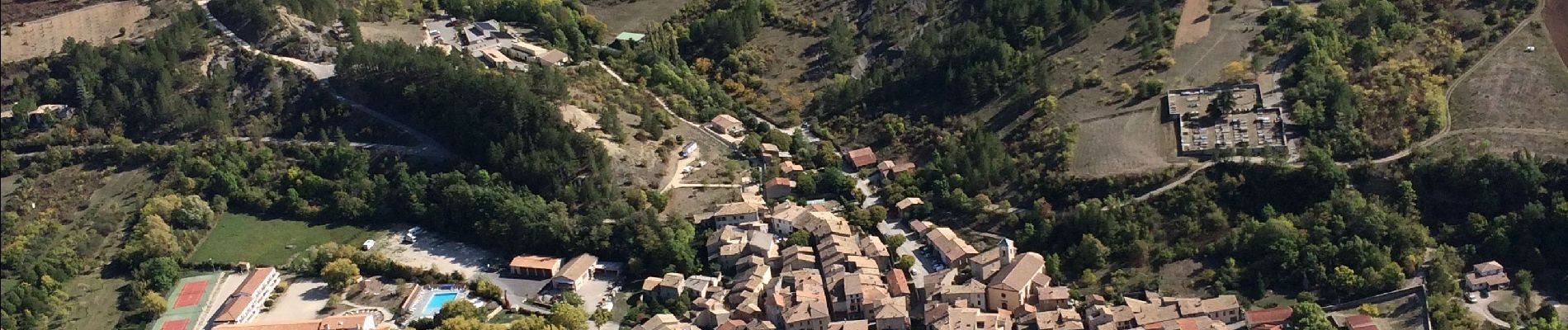 Tour Wandern Villeperdrix - Croix du Caire - Photo