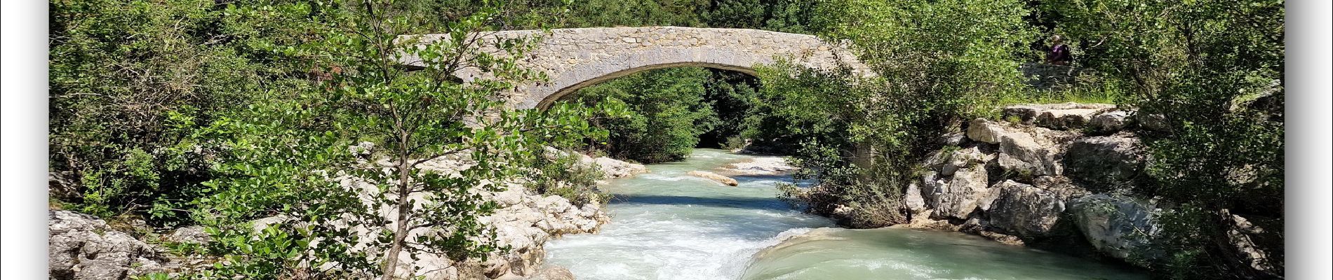 Percorso Marcia Mollans-sur-Ouvèze - Le Toulourenc Via Veaux - Photo