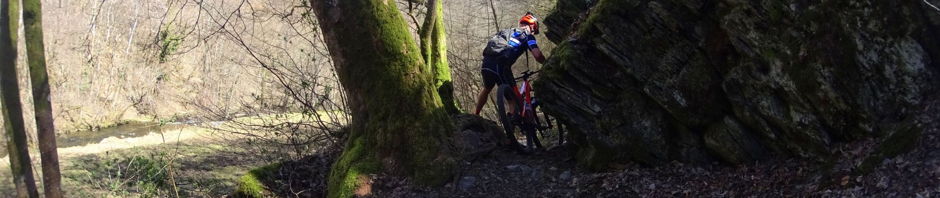 Randonnée V.T.T. Libin - VTT  autour de Lesse (Redu) - Photo