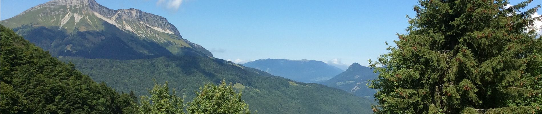 Excursión Senderismo Saint-Pierre-d'Albigny - Pierre Besse vers la Croix d’Arclusaz  - Photo