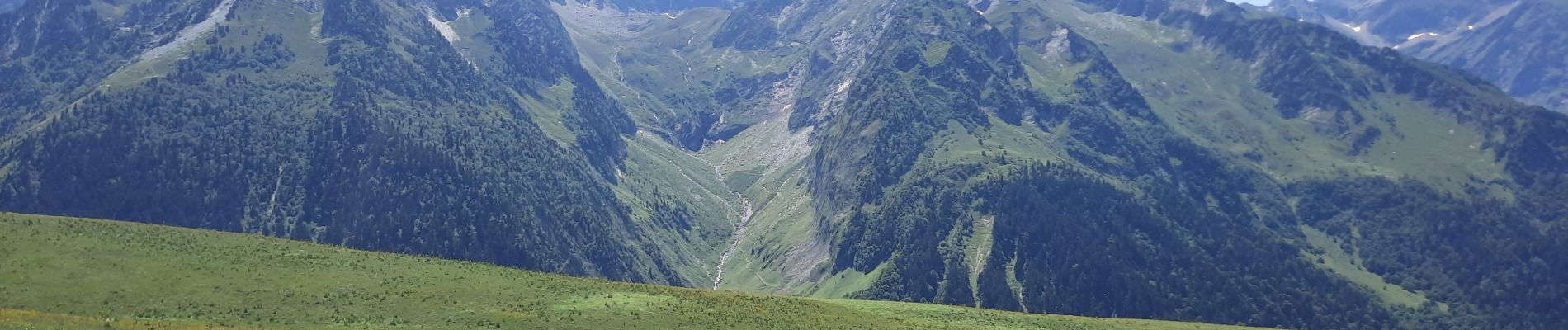 Tocht Stappen Bagnères-de-Luchon - l'Entecade en boucle depuis l'hospice de France  - Photo