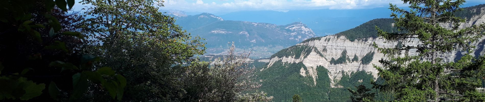 Trail Walking Saint-Cassin - La dent du Corbelet  - Photo