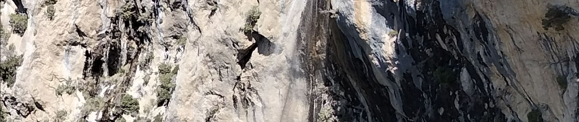 Tour Wandern Escragnolles - escragnolles cascade calmants clairs rey - Photo