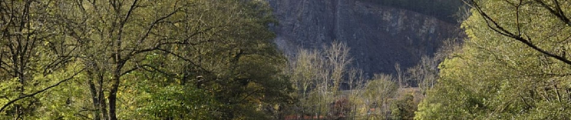 POI Hotton - Uitzicht op de steengroeve van Hampteau (verboden toegang) - Photo