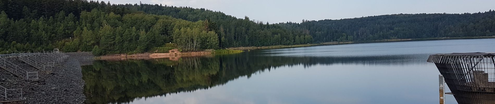 Excursión Senderismo Pierre-Percée - Lac de la Pierre-Percée - château de Salm - grotte des Poilus et l'observatoire - Photo