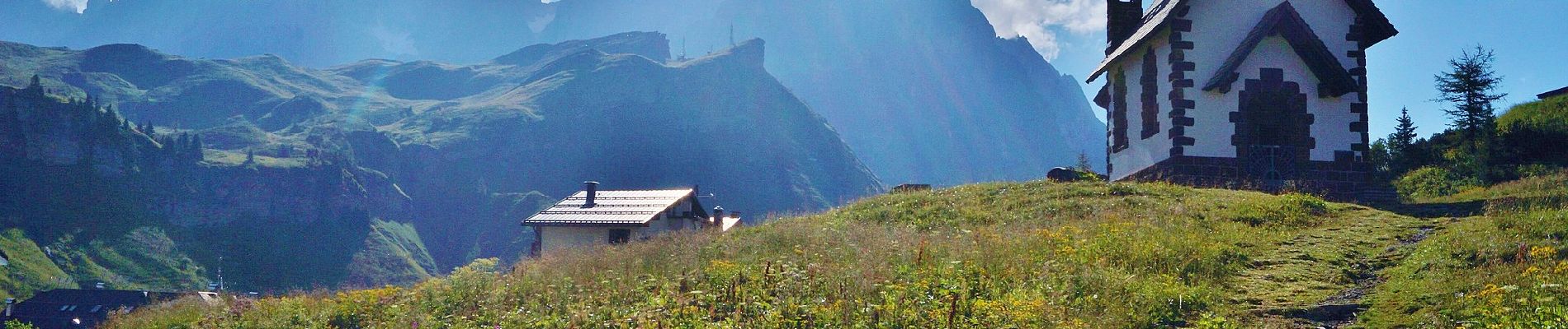 Tocht Te voet Primiero San Martino di Castrozza - (SI C15S) Passo Rolle - Costazza - Campigolo di Vezzana - Forcella Venegia - Passo Valles - Forcella Pradazzo - Corda degli Zingari - Passo San Pellegrino - Rifugio Fuciade - Photo