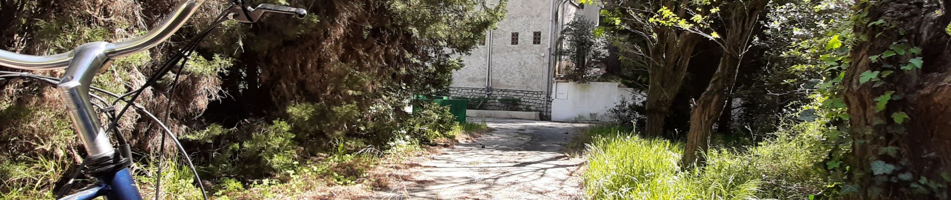 Percorso Bici ibrida Comps - Voie verte depuis barrage de Vallabrègues Intersport Marguillier Saint Félix et fin au château de Beaucaire  - Photo