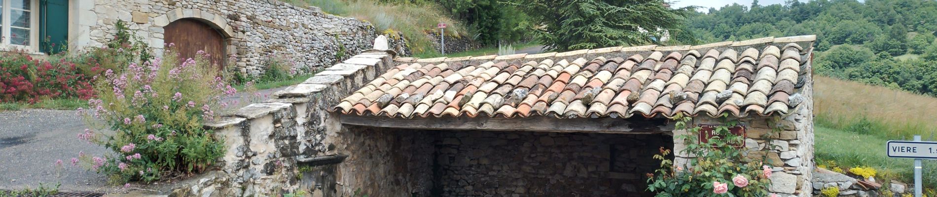 Randonnée Marche La Rochegiron - la rochegiron. vievre. la blanchete - Photo