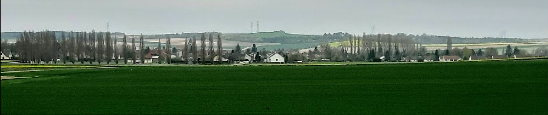 Tour Wandern Gélannes - GÉLANNES, le village et les champs de céréales - Photo