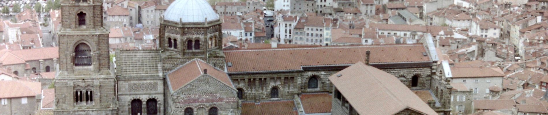 Punto de interés Coubon - Cathédrale du Puy en Velay - Photo