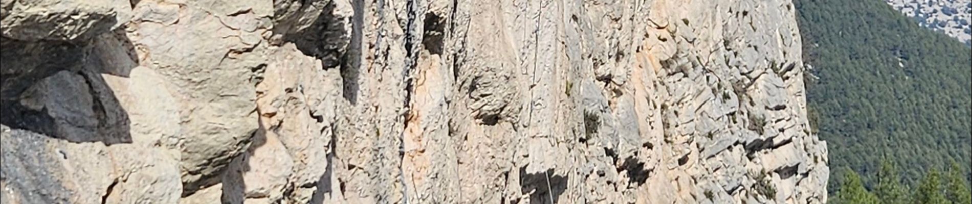 Tour Wandern Évenos - Cap Gros en partant du col du corps de Garde - Photo