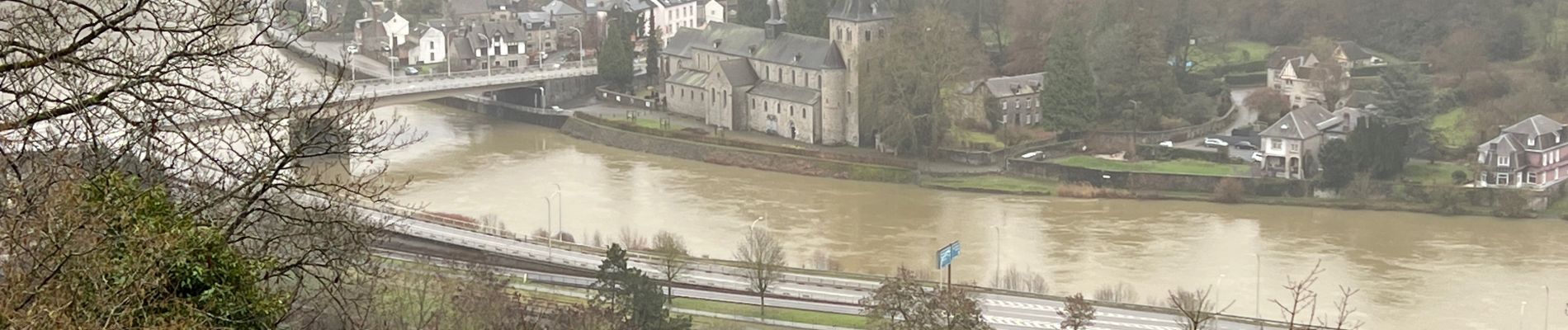 Tocht Stappen Hastière - Hastiere ermeton dur meuse - Photo