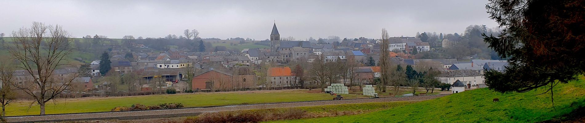 Tour Wandern Walcourt - Balade à Yves-Gomezée - Walcourt - Photo