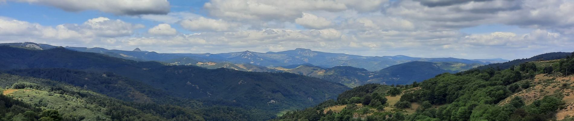 Excursión Senderismo Marcols-les-Eaux - Marcols les Eaux 18km - Photo