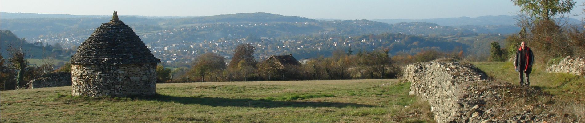 Trail Walking Livinhac-le-Haut - CC_Velay_CB_11_Livinhac-Haut_Figeac_20071102 - Photo