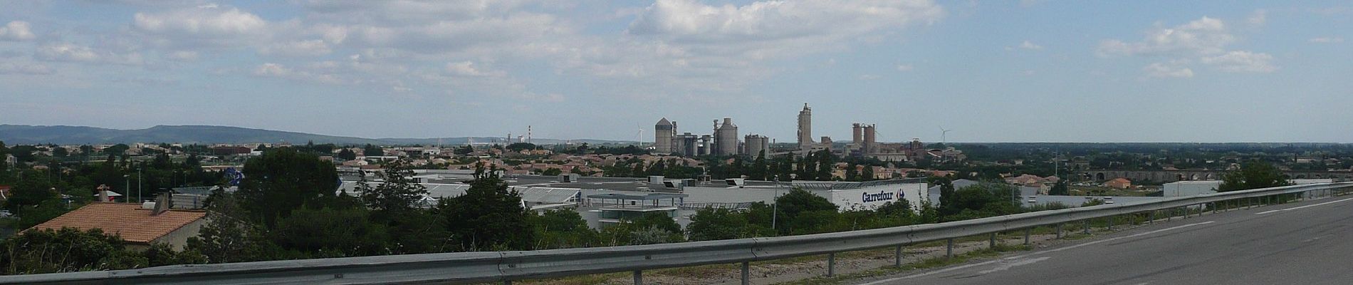 Percorso A piedi Jonquières-Saint-Vincent - Randonnée la Voie Domitia - Photo