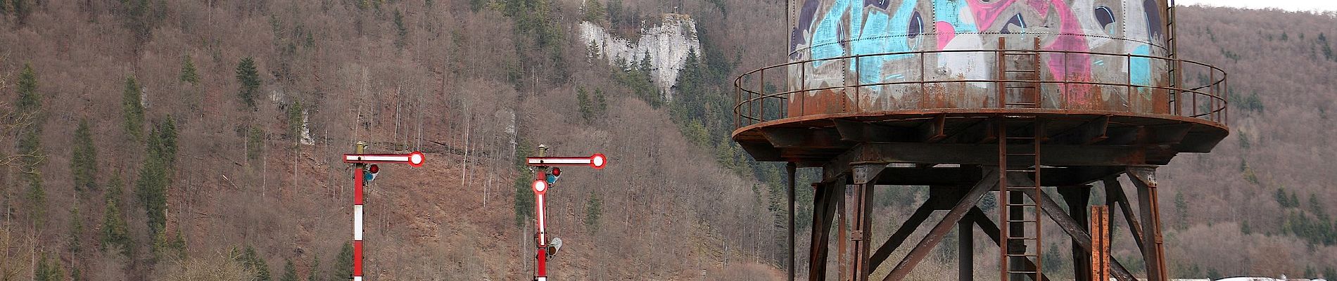 Excursión A pie Gomadingen - Querweg des Schwäbischen Albvereins (blaue Raute) - Photo