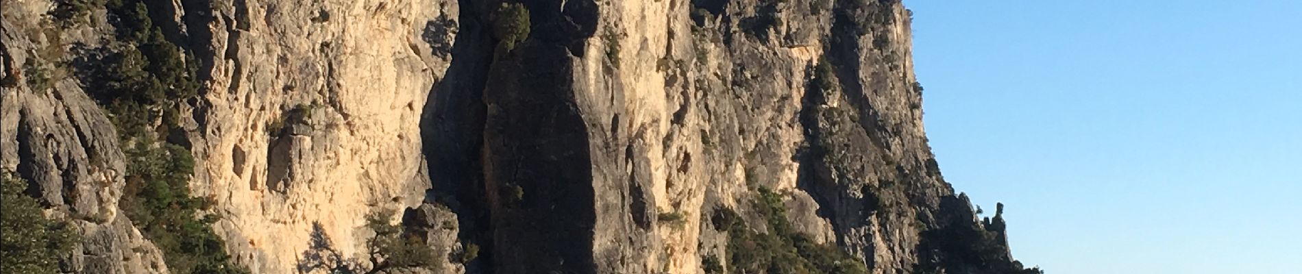 Tour Wandern Saint-Guilhem-le-Désert - Saint-Guilhem-le-Désert / Roc de la Jarre / Ermitage ND de Belle Grâce - Photo