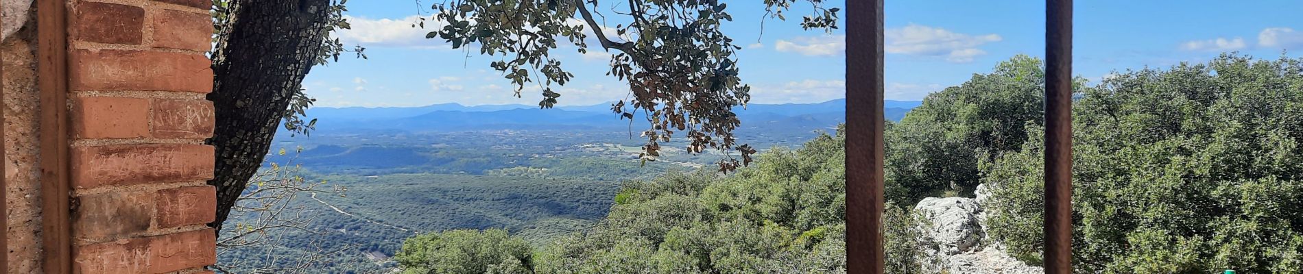 Trail Walking Allègre-les-Fumades - Château et côte d'Allègre via Chapelle St Saturnin - Photo