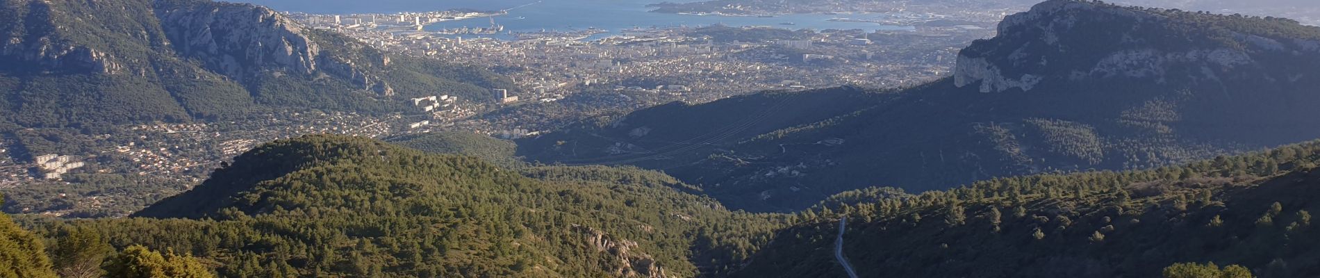 Tour Wandern Évenos - Le Mont CAUME - Photo