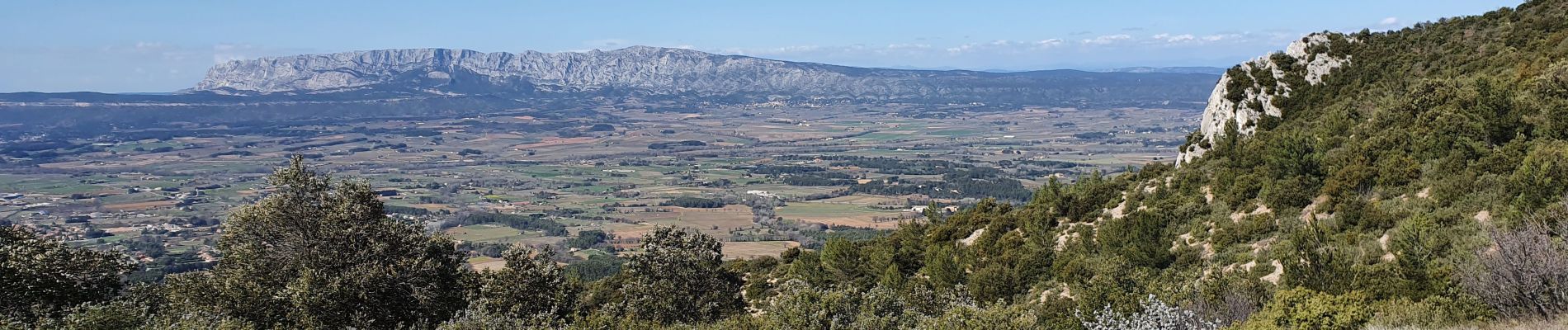 Punto de interés Trets - vue sur la sainte victoire - Photo