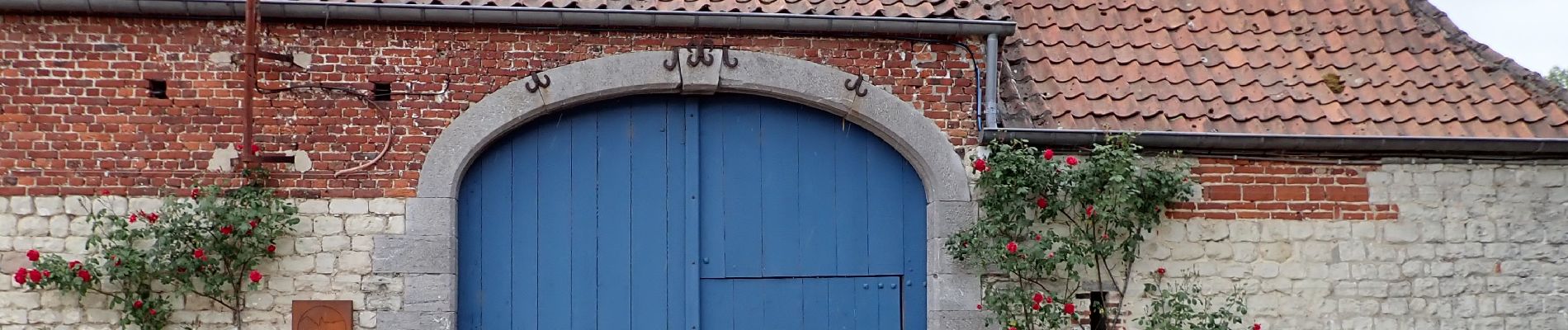 POI Genappe - Porte cochère de la Ferme de la Basse-Cour du Château - Photo