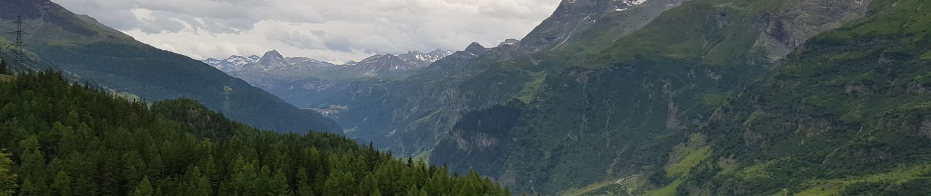 Trail Walking Sainte-Foy-Tarentaise - Le refuge du Monal depuis la Bataillette  - Photo