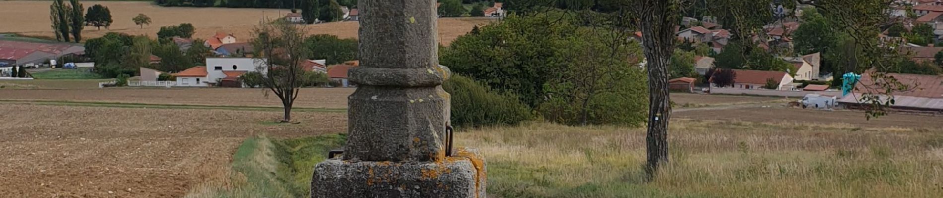 Tour Zu Fuß Chauriat - [Itinéraire] Les coteaux de Chauriat - Photo