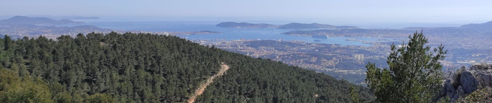 Tocht Stappen Ollioules - les cuves du Destel - Photo