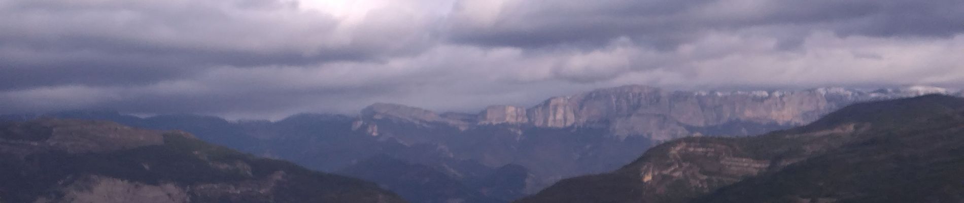 Tour Wandern Véronne - Tour du Barry depuis Vérone - Photo