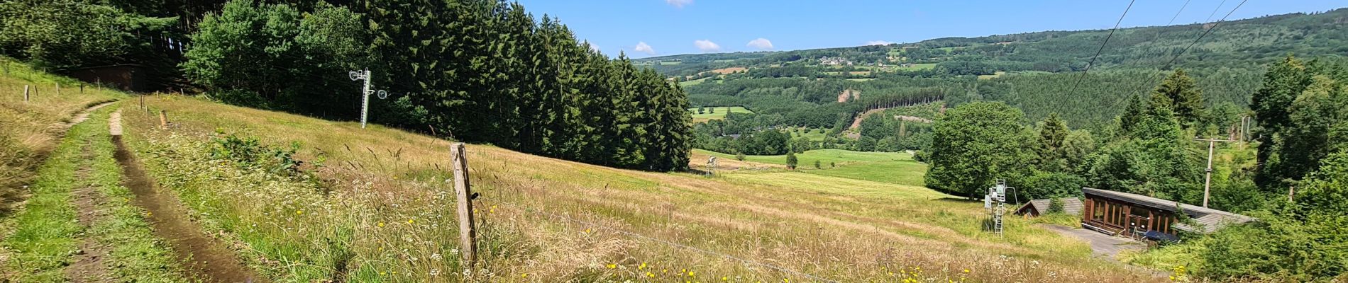 Tour Wandern Stoumont - A la découverte de la piste de ski du Mont des Brumes - Photo