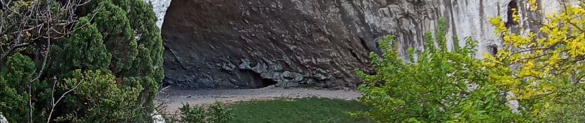 Excursión Senderismo Saint-Geniès-de-Comolas - grotte de Gargantua  - Photo