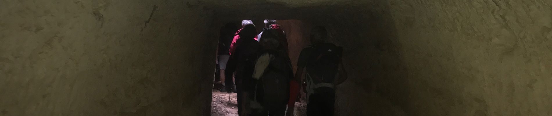 Excursión Senderismo Sernhac - Les tunnels de Sernahc  le pont du Gard - Photo