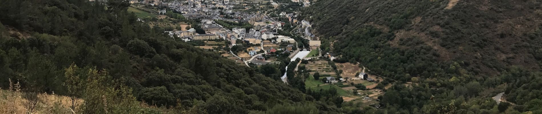 Trail Walking Villafranca del Bierzo - Villafranca Puente de Rey - Photo