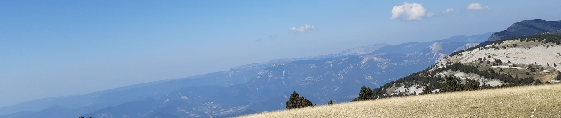 Tour Wandern Laval-d'Aix - le dôme lavale d'Aix émane caux - Photo