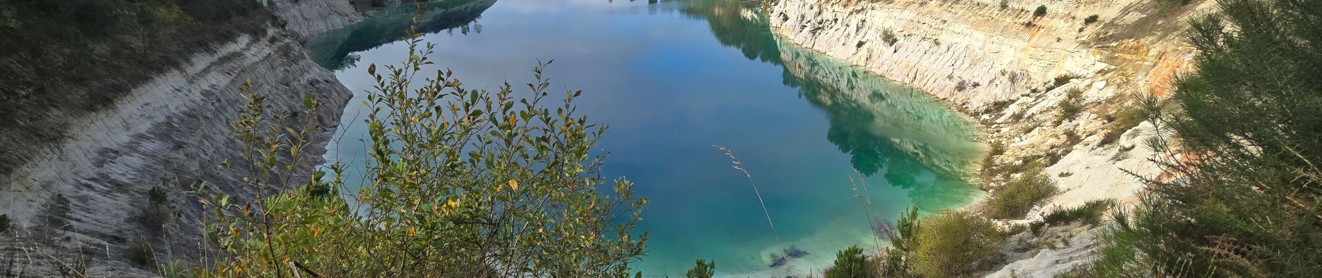 Tour Wandern Guizengeard - LACS BLEUS GUIZENGEARD depuis le Parking de la Mairie - Photo