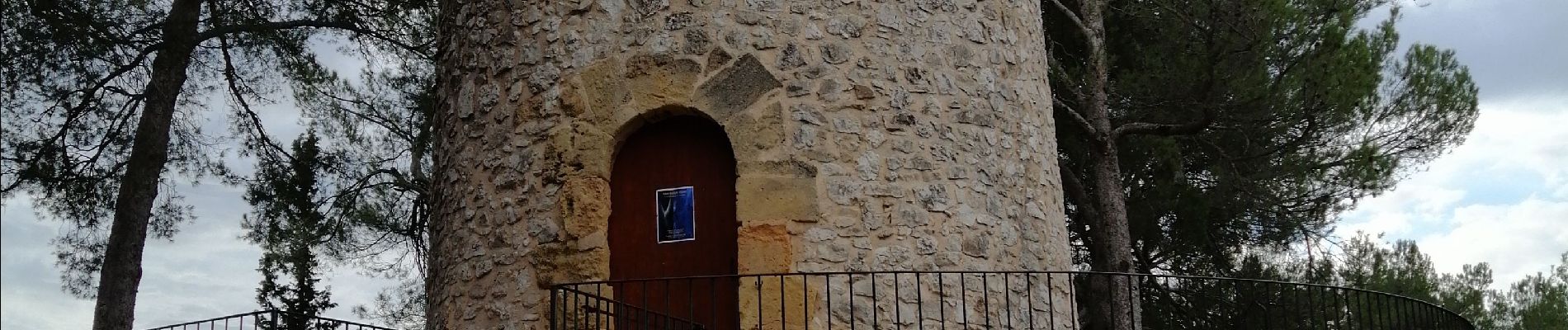 Tocht Stappen Le Tholonet - Du  Tholonet  Moulin de Cézanne, Aqueduc romain et barrage de Zola  - Photo