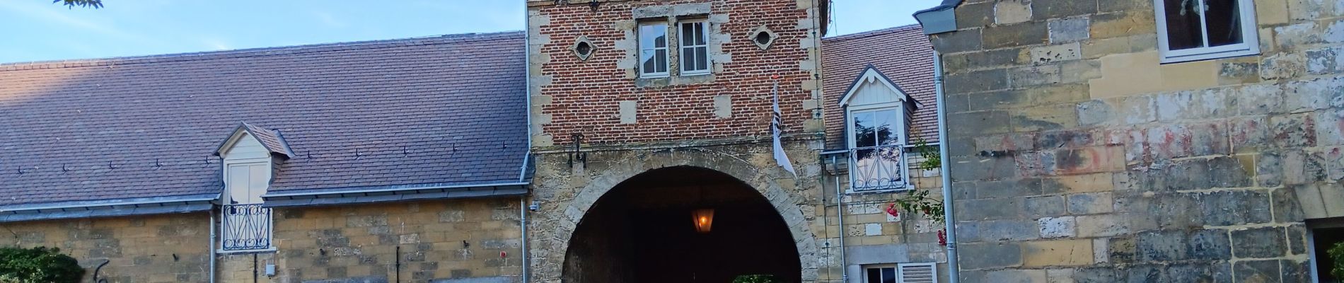 Percorso Marcia Riemst - kanne . carrière . château fort st pierre . château neerkanne - Photo