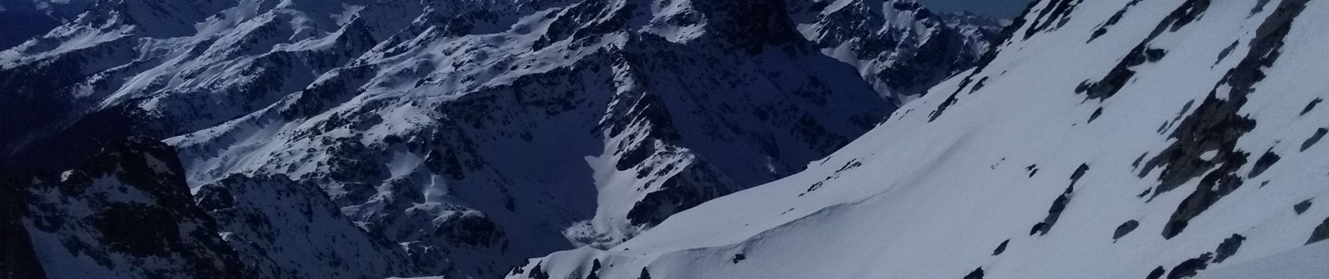 Trail Touring skiing Laval-en-Belledonne - la dent du Pra par le col de l'Aigleton - Photo