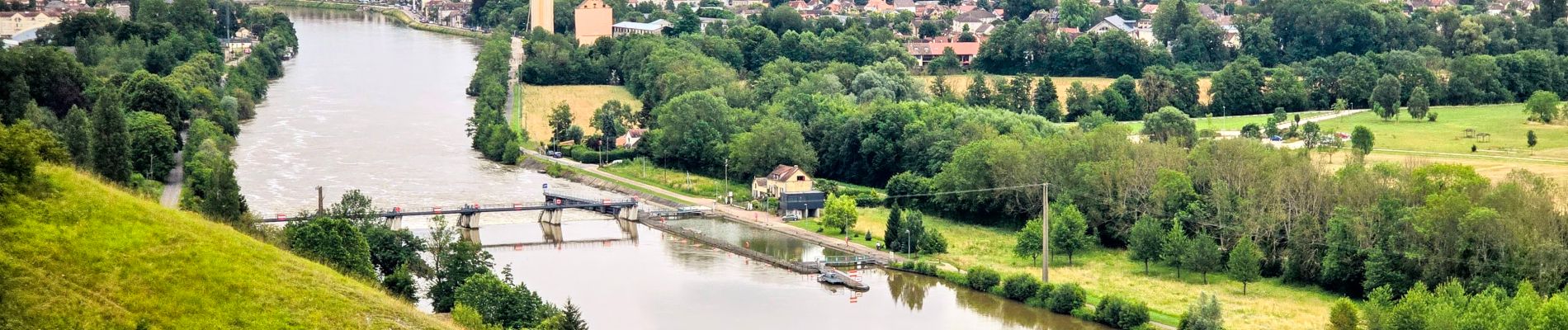 Excursión A pie Villeneuve-sur-Yonne - Villeneuve Sur Yonne - Sens 32 km étape 1/3 - Photo