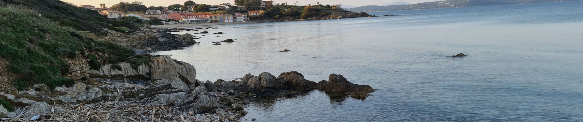 Tour Wandern Ramatuelle - Ramatuelle - de Bonne Terrasse au Rocher des Portes en passant par le phare - Photo