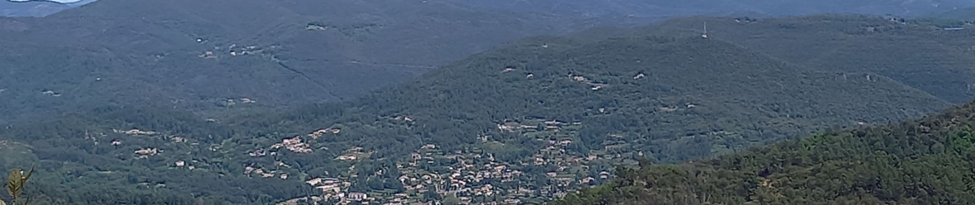 Tocht Stappen Peyrolles - gorges du Soucy Mont Brion Vallée Obscure - Photo