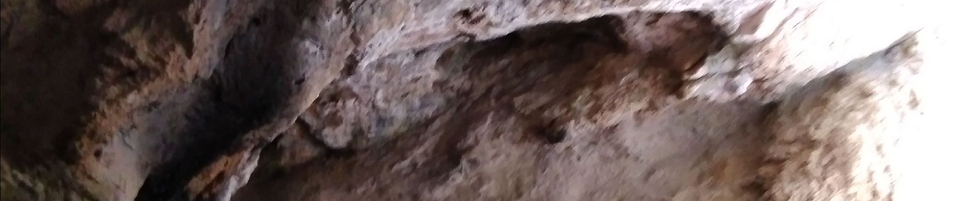 Excursión Senderismo Val-des-Prés - la grotte aux cinquante ânes par les Lauzes - Photo