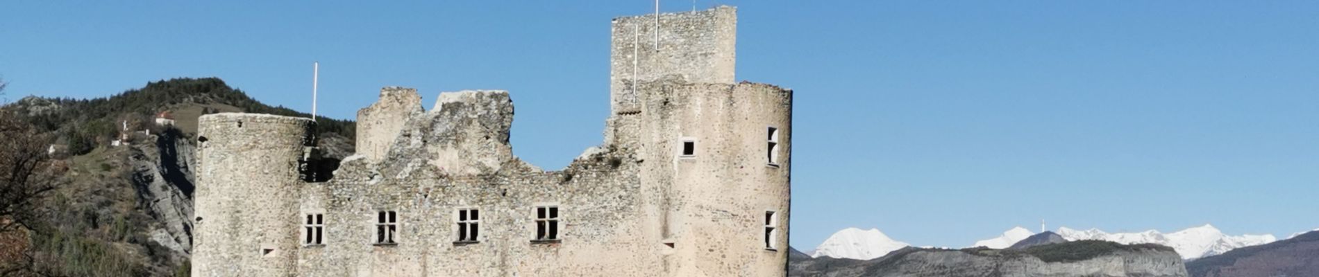 Tocht Stappen Tallard - Tour le long de la Durance et sur les crètes du château  - Photo
