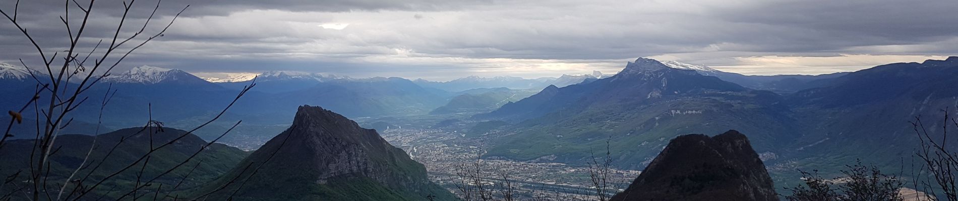 Tour Wandern Proveysieux - L'Oeuillon de Proveyzieux et La Grotte de la Barre Mangin - Photo