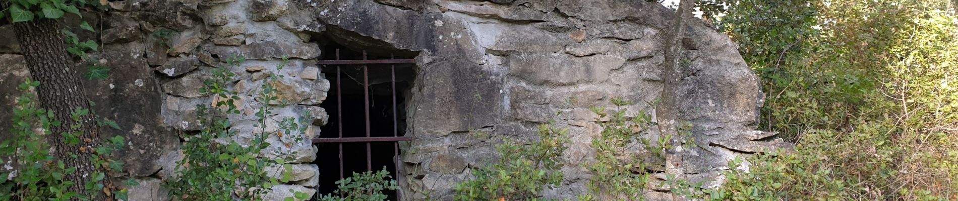 Tour Wandern Meyreuil - terril du defens - Photo