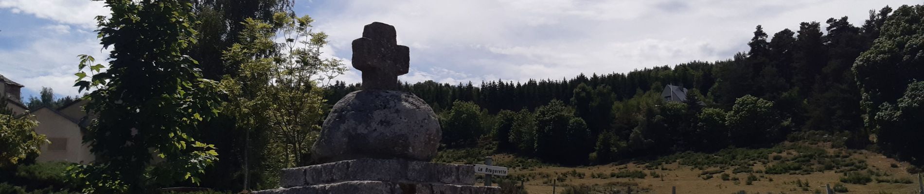 Tour Wandern Peyre en Aubrac - le rocher du Cher - Photo