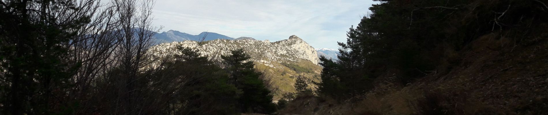 Randonnée Marche Puget-Théniers - La villa du Collet - La Penne Puget Theniers par le GR510 et le Gourdan - Photo