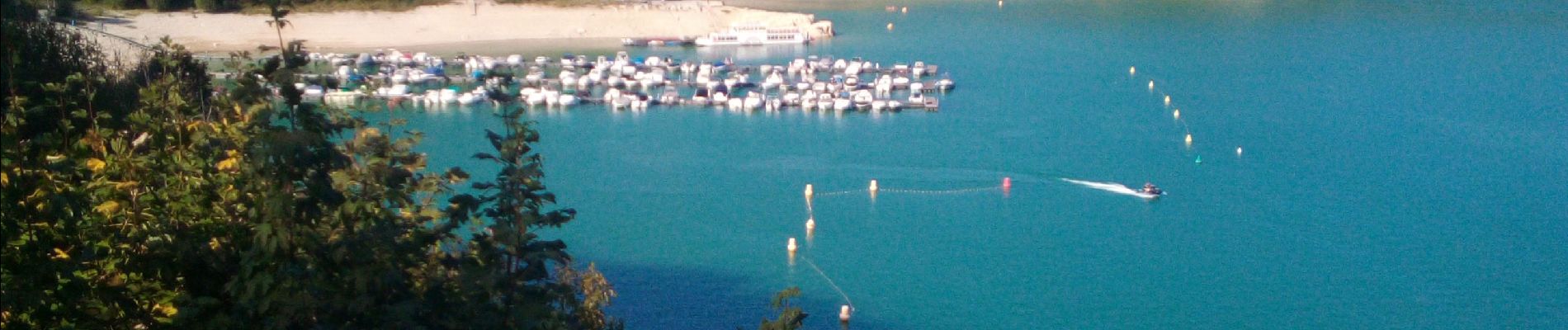 Tocht Stappen La Tour-du-Meix - Lac de vouglans 